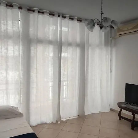 Con Due Da Letto Apartment